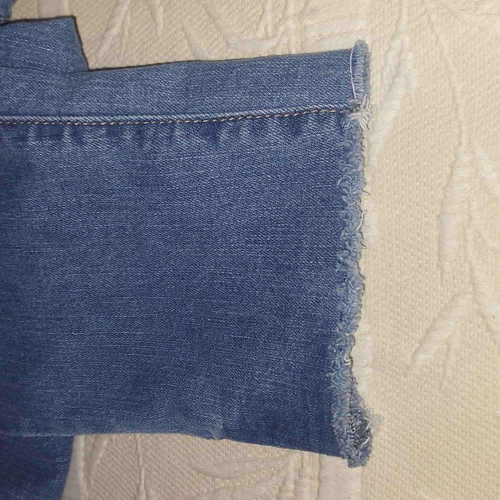 Versona Jeans - Picture 9 of 10